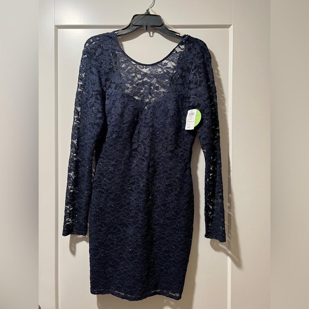 Windsor navy blue dress. Size large. NWT